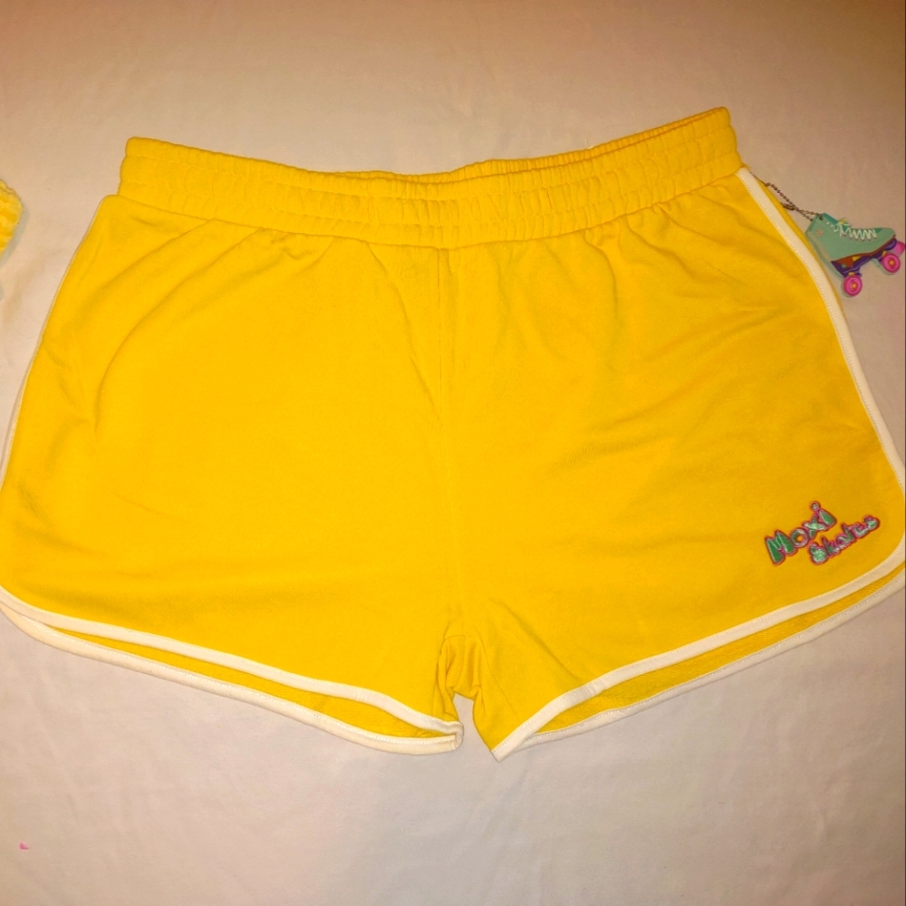 Moxi shorts
